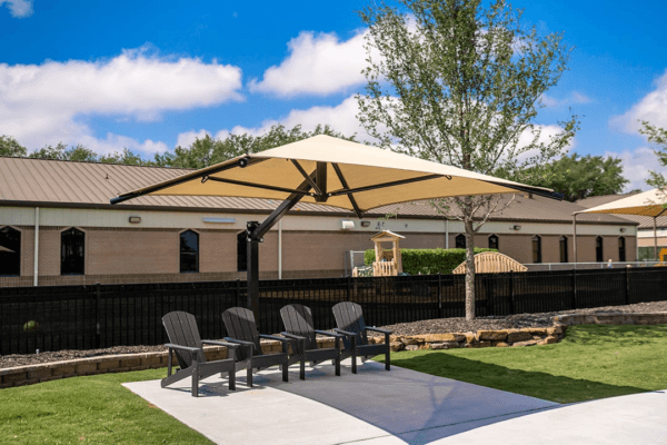 Cantilever Shade